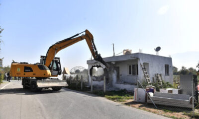 Bir yılda 100 kaçak ve 99 metruk bina yıkıldı