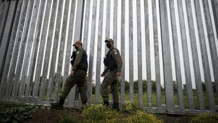 Yunanistan’dan çelik çit kararı