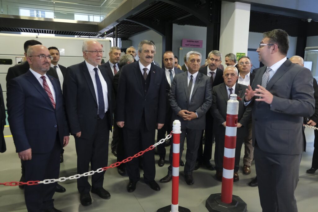 Asansör sektörüne yüzde yüz yerli test merkezi