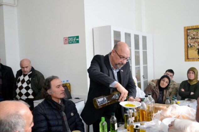 Artvinliler Derneğinde zeytinyağı konuşuldu