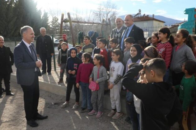 Huzur Mahallesinde 2 yeni park hizmete girdi