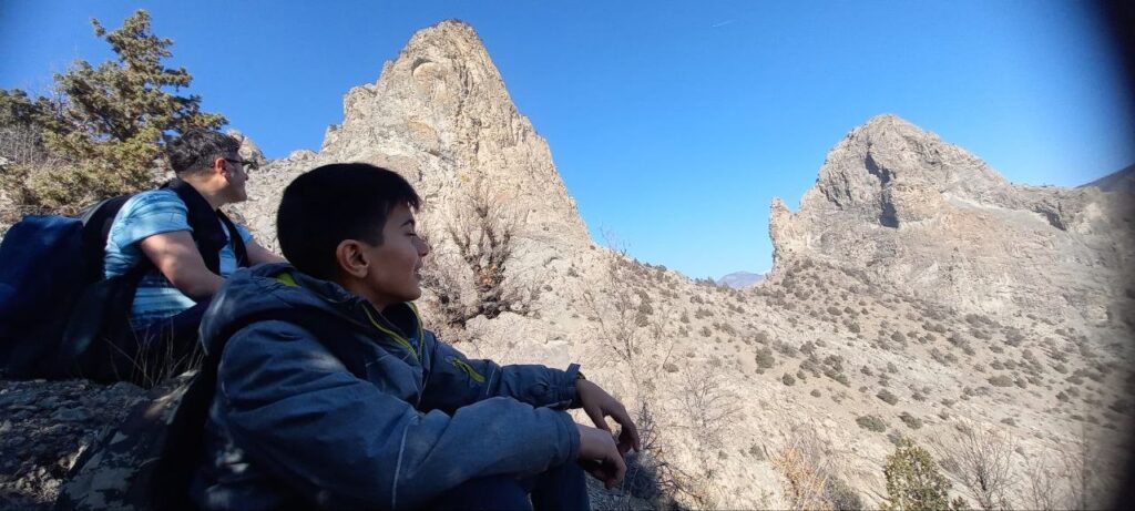 Dağcı babadan oğluna ilginç karne hediyesi