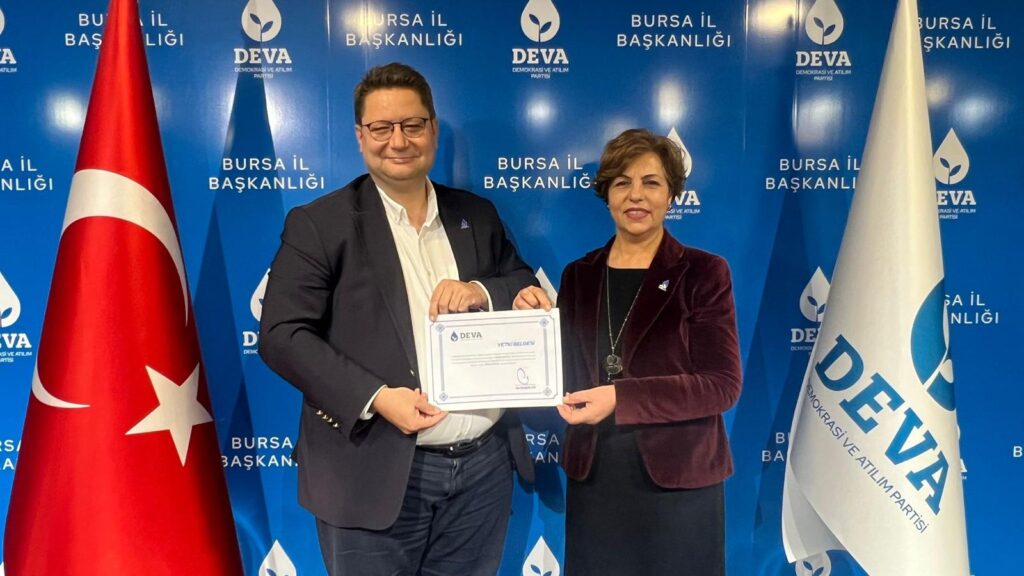 Maviyelekliler İznik’te Sahaya İniyor