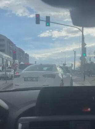 Drift atan lüks otomobil kamerada…Cezası ağır oldu