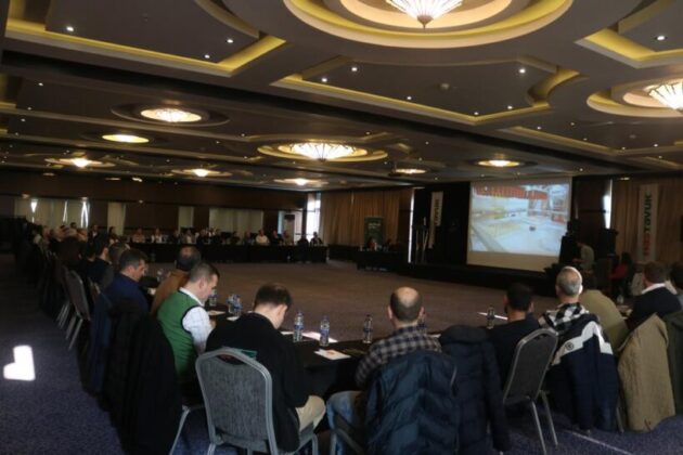 HasTavuk genç fikirlerle büyüyor