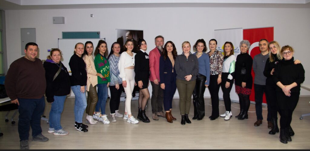 DANIŞDER’den ‘Başarı Seninle Mümkün’ semineri