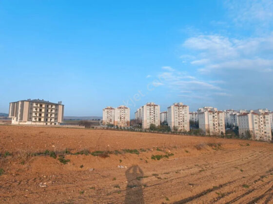 İnegöl’de mahkemeden satılık bina