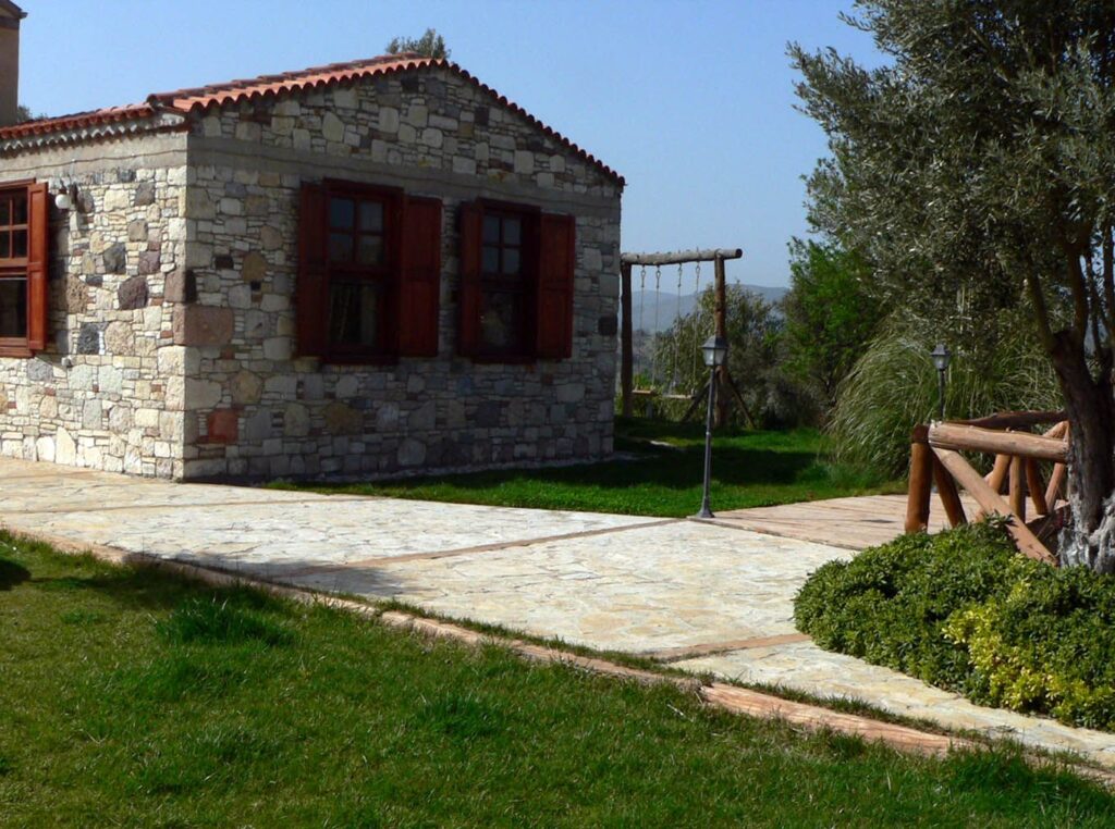 Bursa İznik’te 625 m² arsa üzerindeki tek katlı ev mahkemeden satılıktır