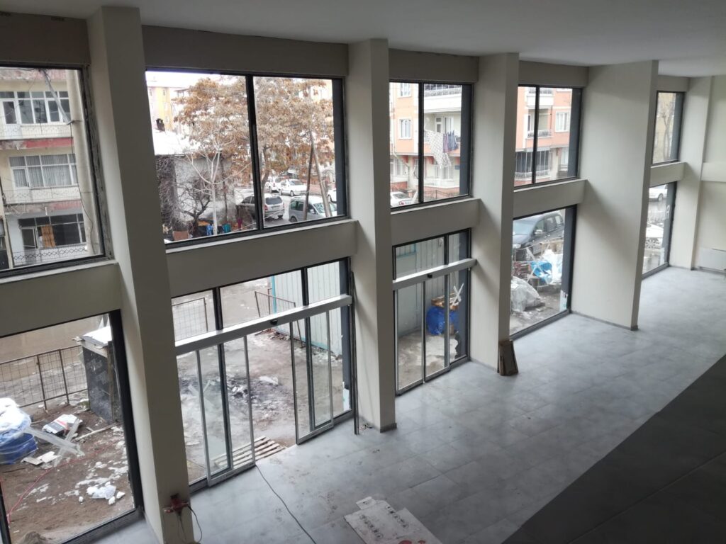 Bursa Nilüfer’de 283 m² dükkan icradan satılıktır (çoklu satış)