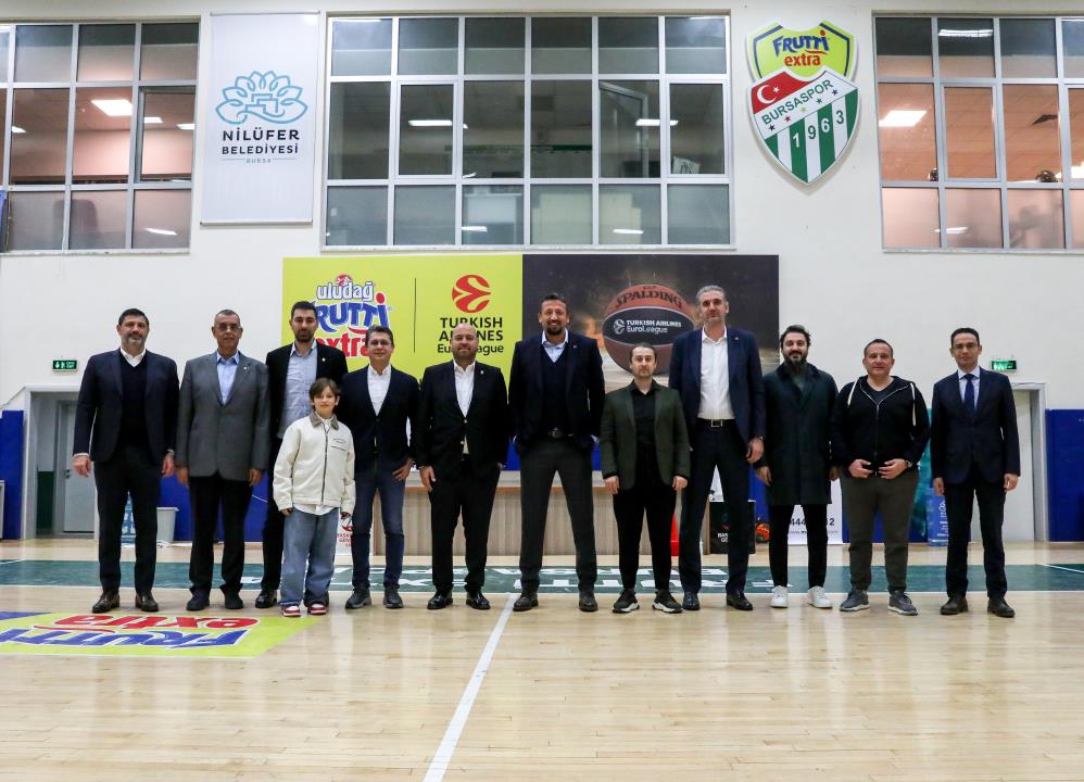 Hidayet Türkoğlu, Frutti Extra Bursaspor’u ziyaret etti