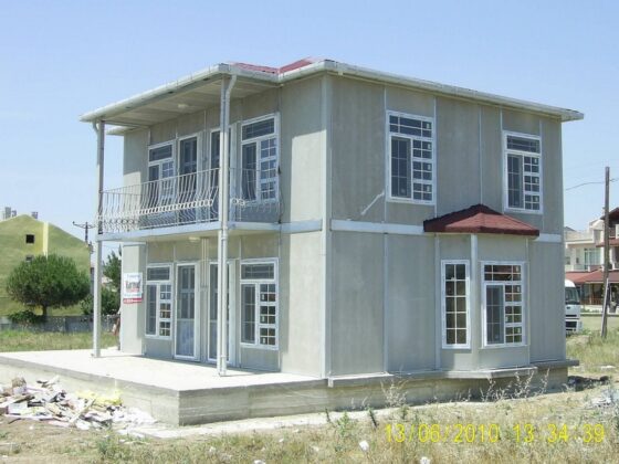 Bursa İnegöl’de 334 m² arsa üzerindeki iki katlı evin 1/4 hissesi icradan satılıktır