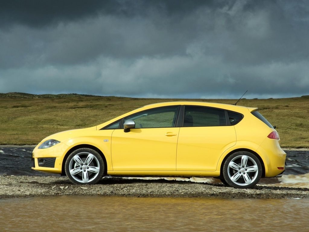 16T0290 ticari plakalı 2017 model SEAT marka LEON 1.6 TDI 115 S&S STYLE otomobil icradan satılıktır