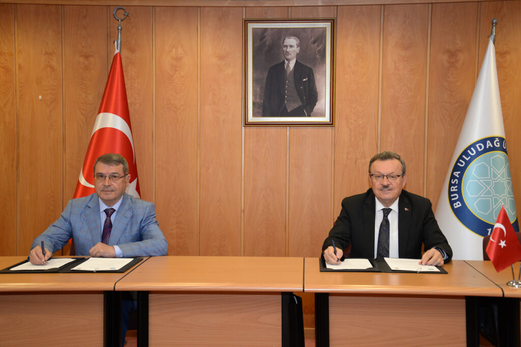 Bursalı esnafa akademik destek