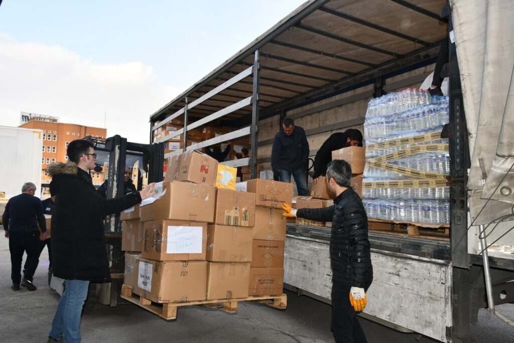 Yeşim Grup’tan afetzedelere dostluk eli