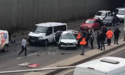 Diyarbakır’da 6 araç birbirine girdi: 3’ü ağır 5 yaralı