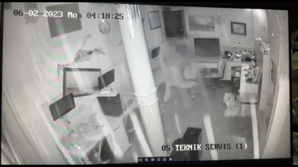 Depremin yeni görüntüleri ortaya çıktı