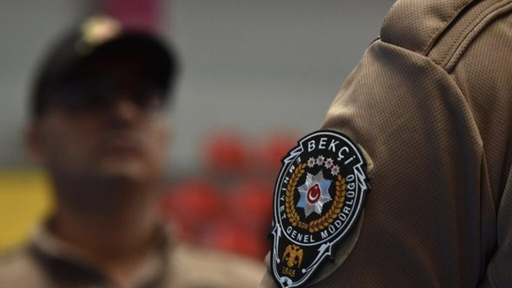 Görevi bırakıp yemeğe giden gece bekçisi tazminatsız kovuldu