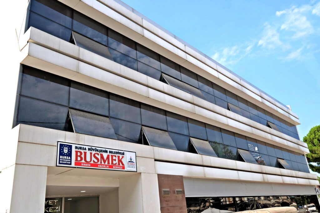 BUSMEK’ten nitelikli iş gücüne tam destek