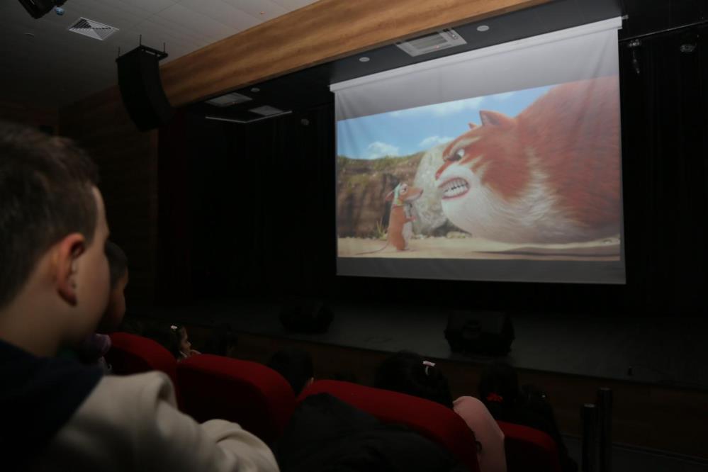 Kedi Maurice filmi Gürsu’da ilgi gördü