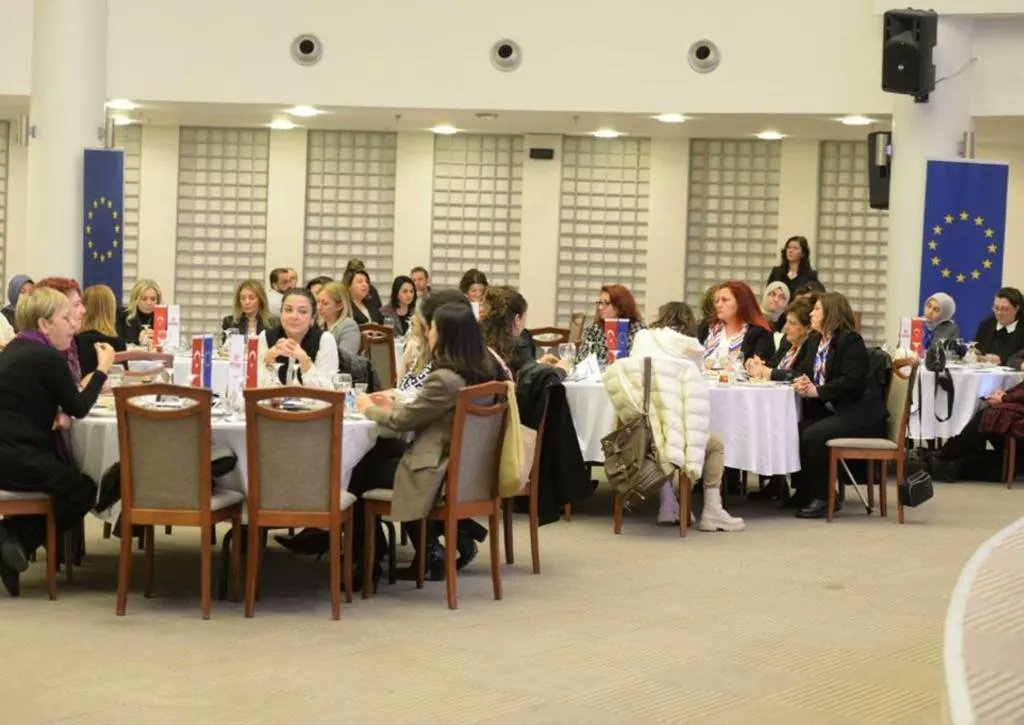 İş dünyası ve STK temsilcileri ‘Afet ve Kadın’ panelinde buluştu