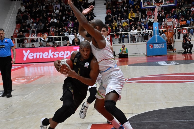 Türkiye Sigorta Basketbol Süper Ligi: Aliağa Petkimspor: 96 – Ayos Konyaspor: 85