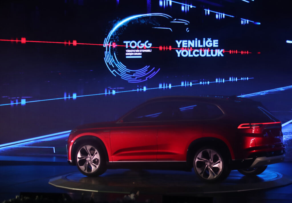 Aliyev, yerli otomobil Togg’u yarın teslim alıyor