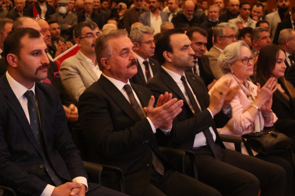 MHP Bursa, 28’inci dönem milletvekillerini tanıttı
