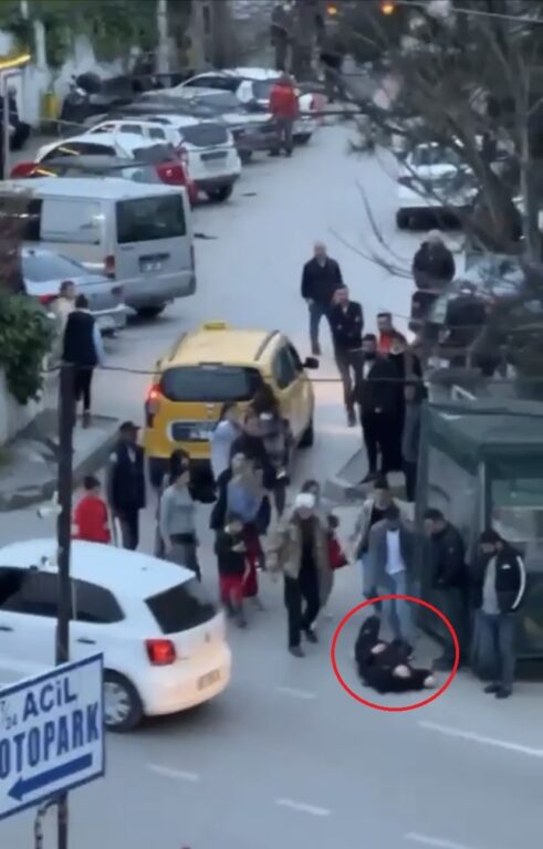 Bursa’da kadınların yan bakma kavgası kamerada