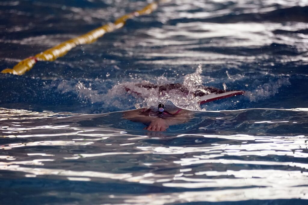 Paletli Yüzme Büyükler ve Gençler Türkiye Şampiyonası İstanbul’da yapıldı