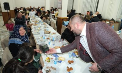 Orhaneli Belediye Başkanı Aykurt depremzedeler ile Kadir Gecesinde iftar sofrasında buluştu
