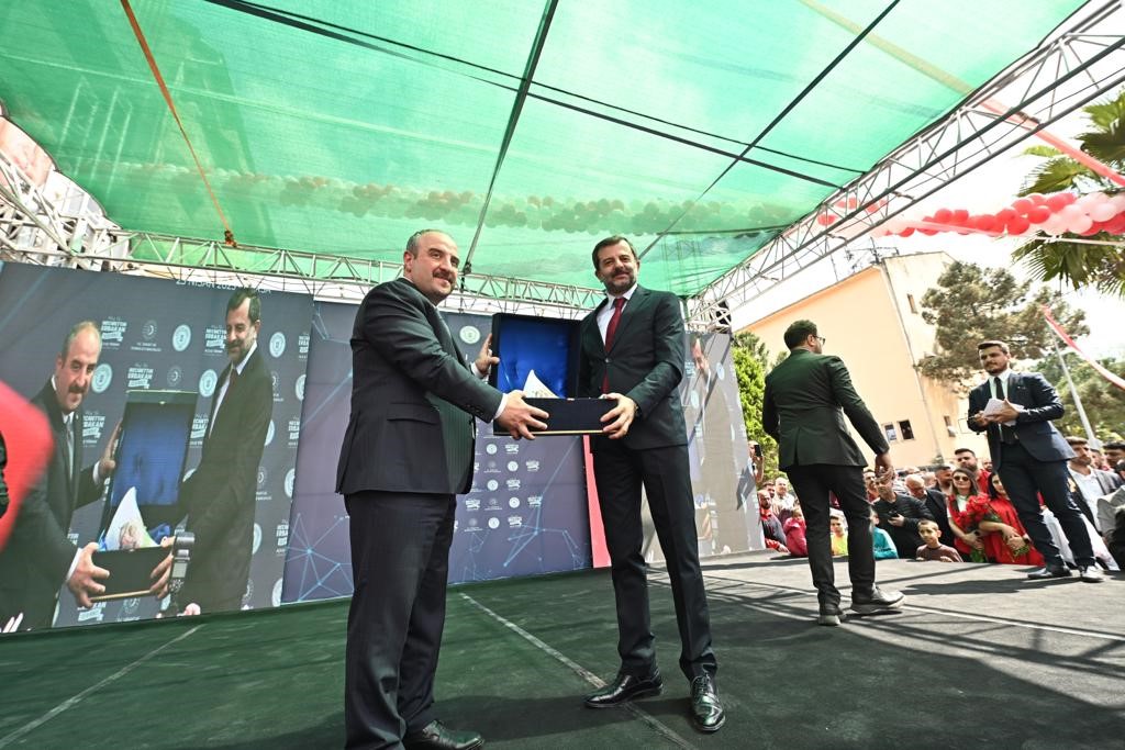 Gürsu’nun ilk kültür merkezi açıldı