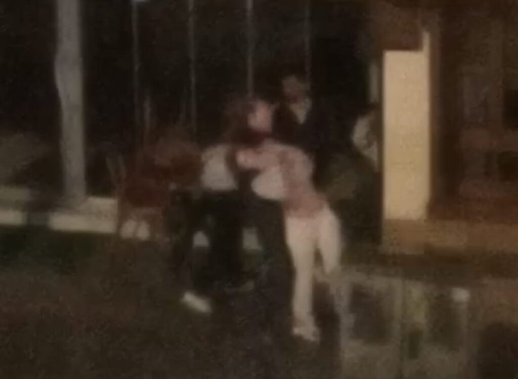 Bursa’da 3 kadının darp edildiği anlar kameraya yansıdı