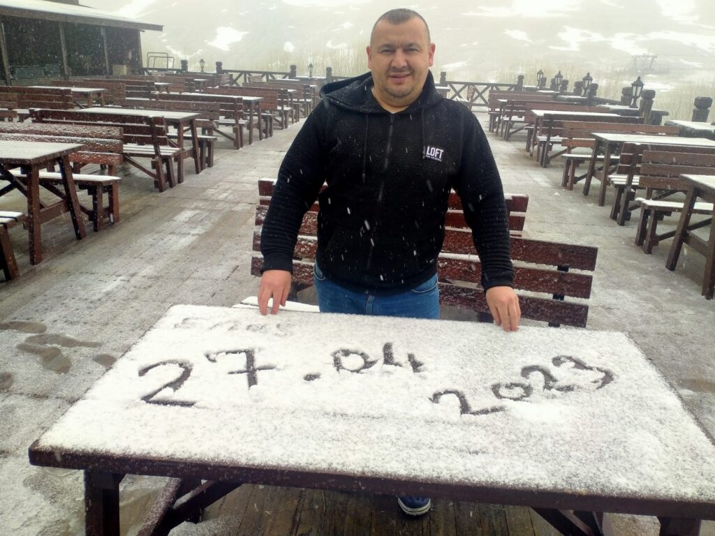 Uludağ’da nisan ayında kar sürprizi