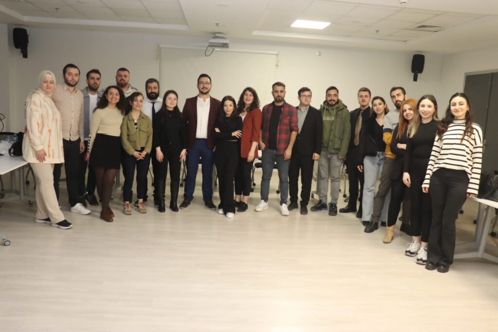 Bursa Genç Gazeteciler Derneği’nde ilk Genel Kurul gerçekleşti