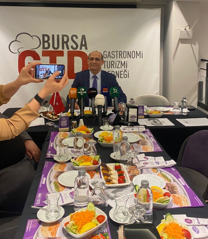 BURSA MUTFAĞI SINIRLARI AŞIYOR