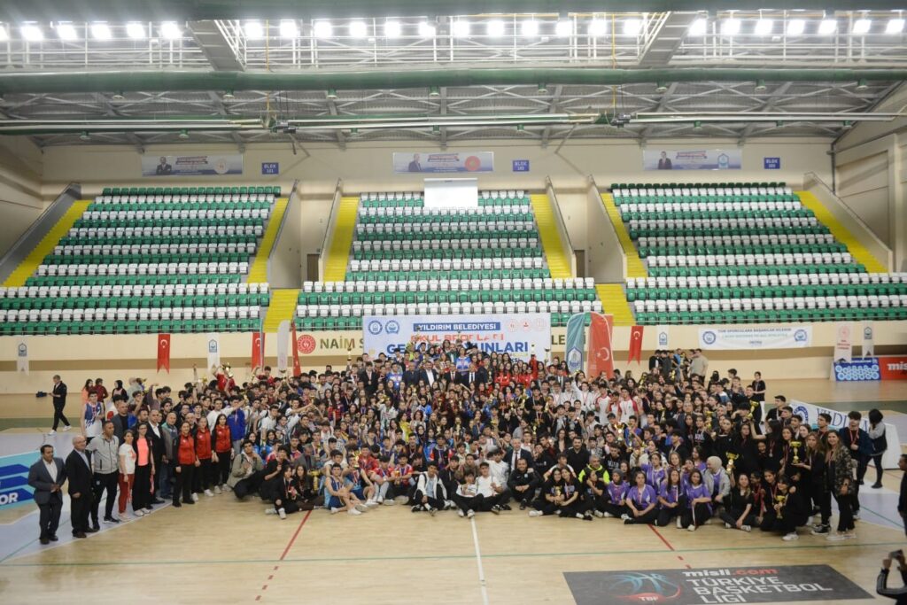 Yıldırım Belediyesi Okul Sporları Şenliği tamamlandı