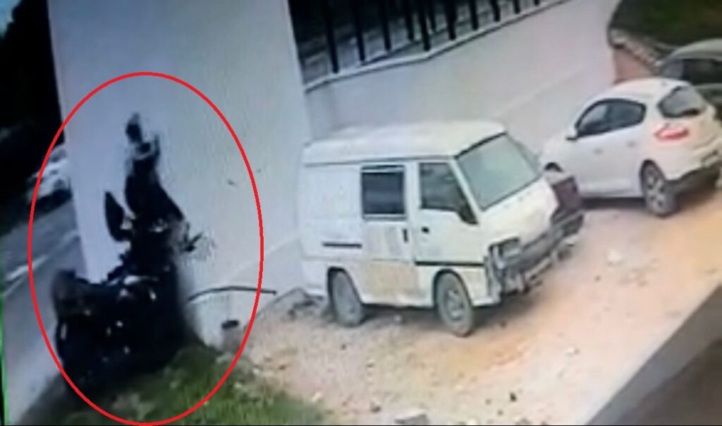 Baba oğulu ayıran ATV kazası kamerada