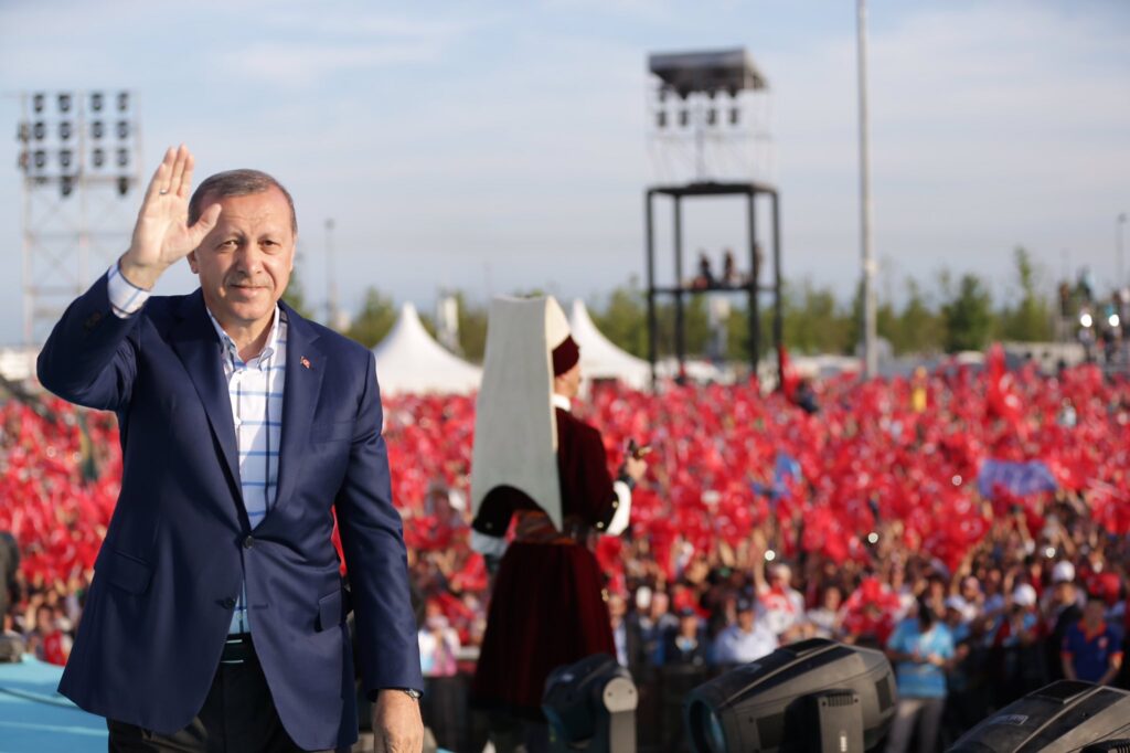 Cumhurbaşkanı Erdoğan: “İstanbul’un Fethi’nin 570’inci yıl dönümünü tebrik ediyorum”