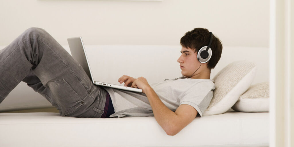 “Teknoloji bağımlılığı ile yalnızlık duygusu arasında güçlü bir ilişki var”