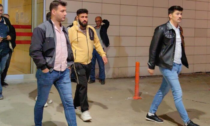 Bursa’da hırsız ev sahibini bıçakladı