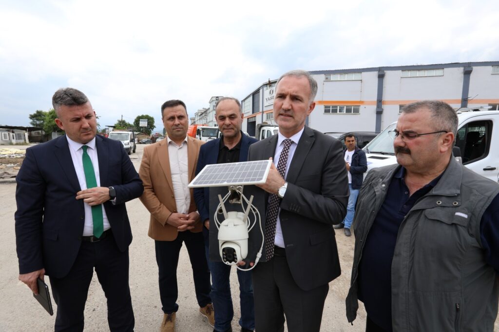 İnegöl Belediyesi Dünya Çevre Günü’nü temizlikle kutladı