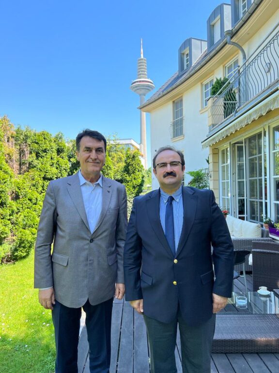 Almanya’da Bursa rüzgârı