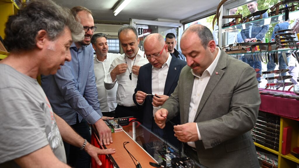 Bursa’da bıçakçılarda bayram telaşı