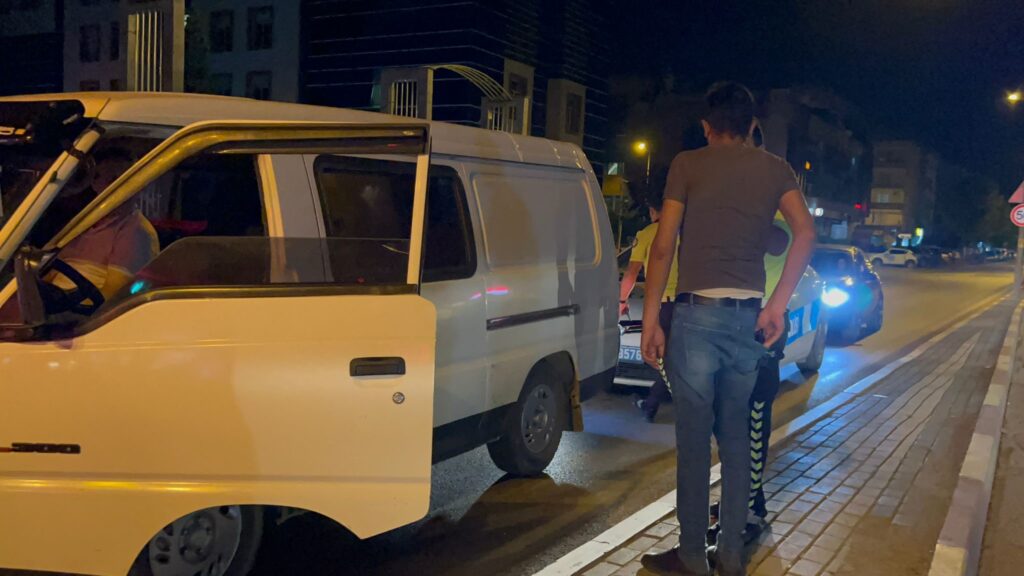 İhtara uymayan sürücü yakalandı, alkollü çıktı