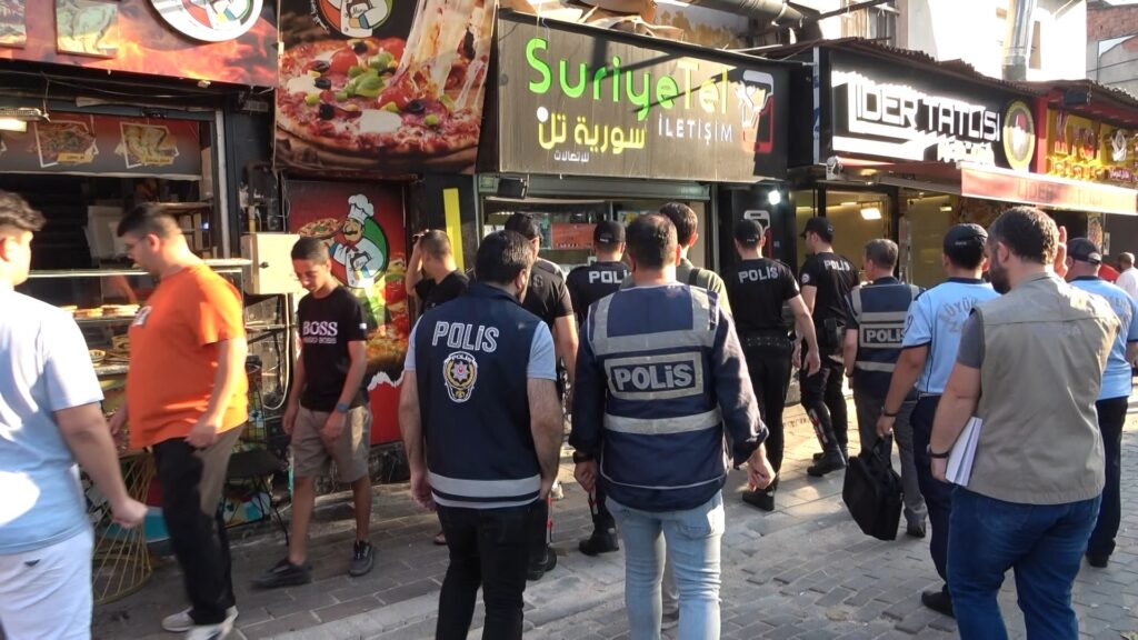 Bursa’da yabancıların yaşadığı mahallelerde sıkı denetim