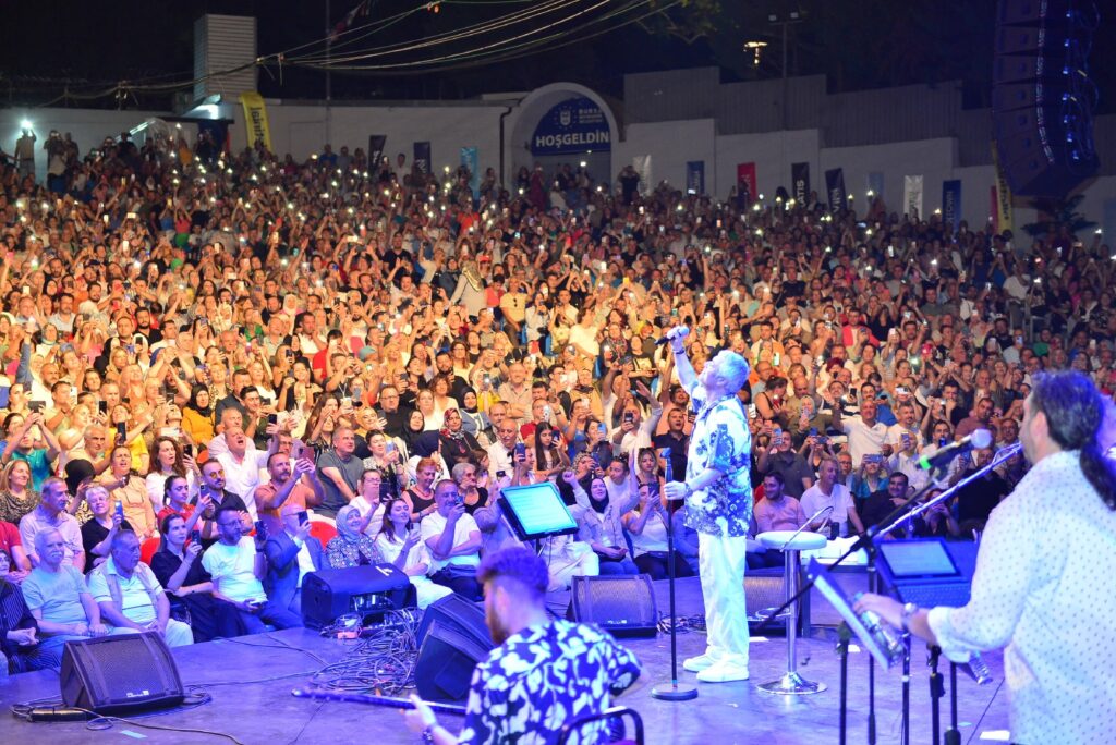 Efsaneler Bursa’da mest etti