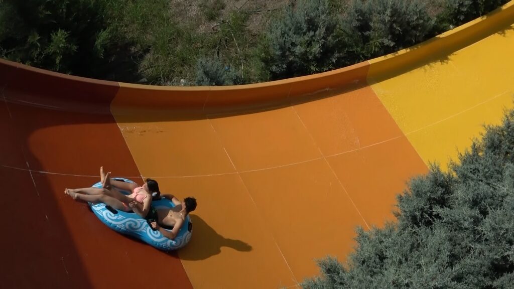 Evinde klima olmayanlar aquaparkları doldurdu