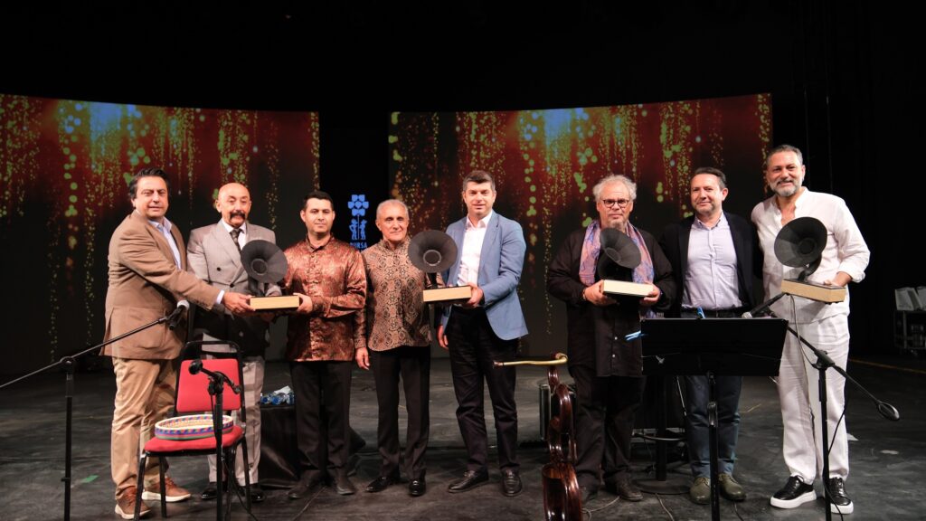 Dünya ezgileri Bursa’da buluştu