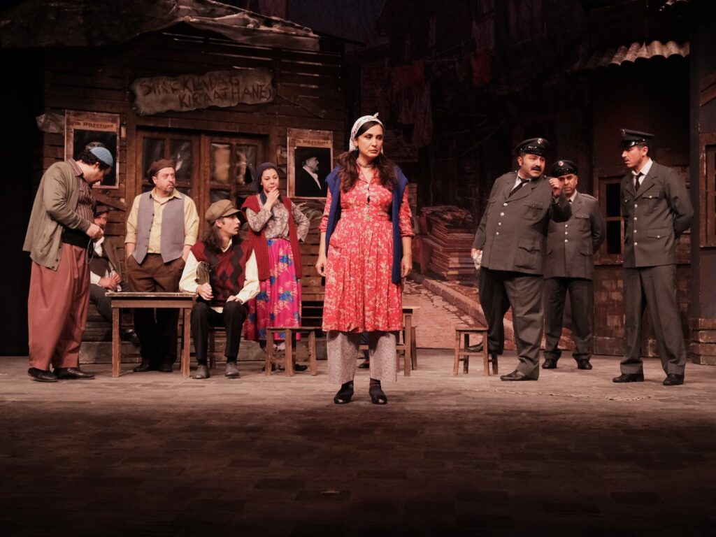 DEVLET TİYATROLARINDA “AÇIK HAVA YAZ OYUNLARI” BAŞLIYOR