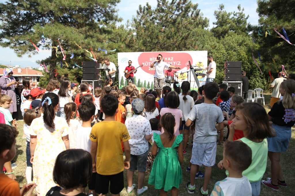 ‘Biz Bu Yaz Kütüphanedeyiz’ katılımcılarına renkli final